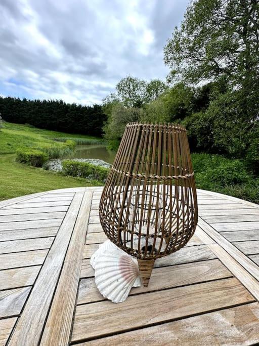 Beautiful Cabin With Pond View Steyning Dış mekan fotoğraf